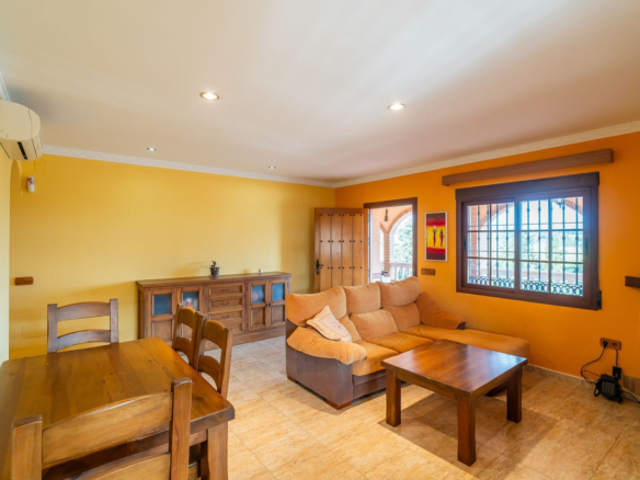 Villa for sale in Mijas