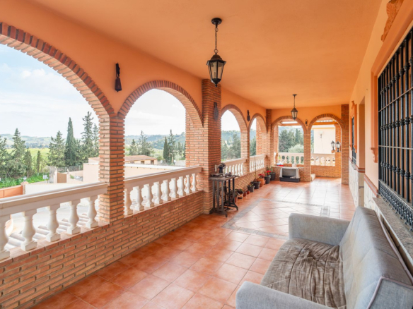 Villa for sale in Mijas