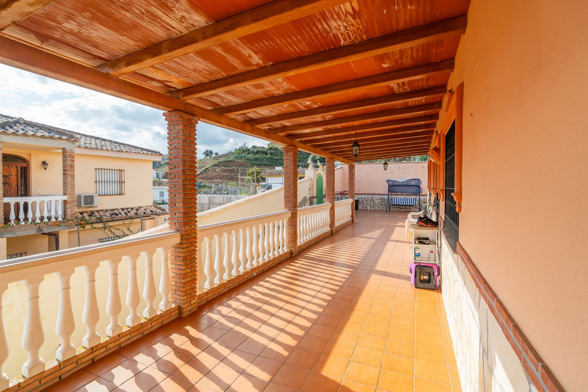 Villa for sale in Mijas