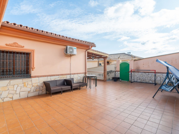 Villa for sale in Mijas