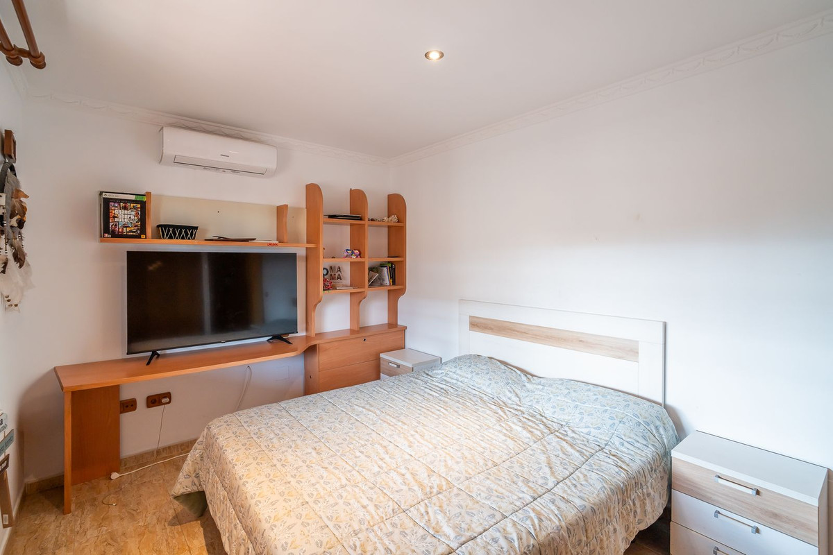 Villa for sale in Mijas