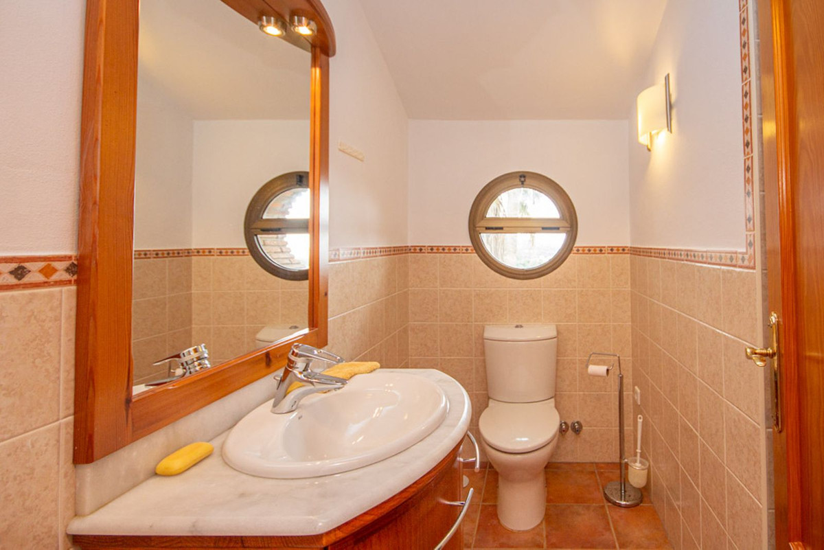 Villa for sale in Mijas