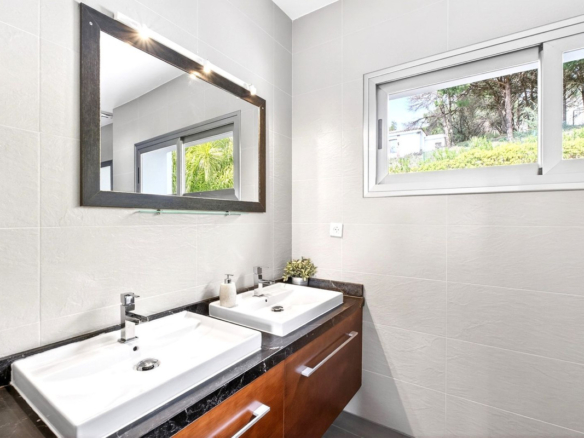 Villa for sale in Mijas