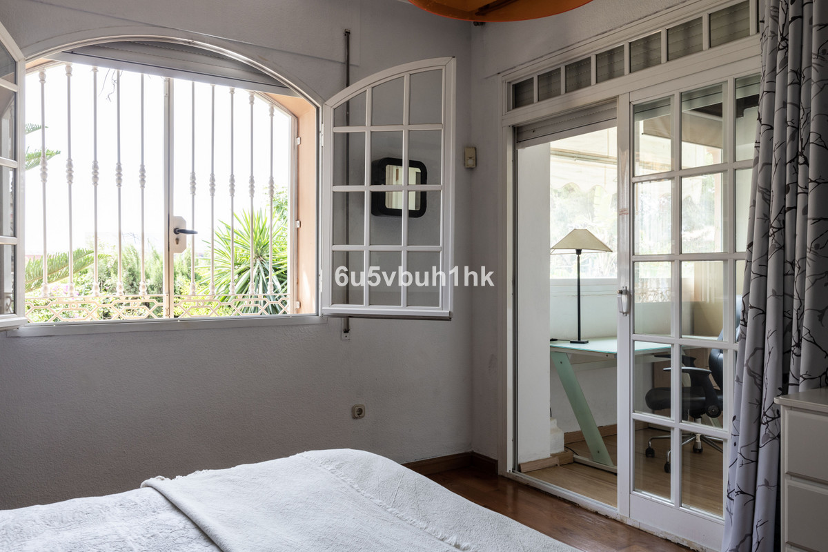 Villa for sale in Mijas