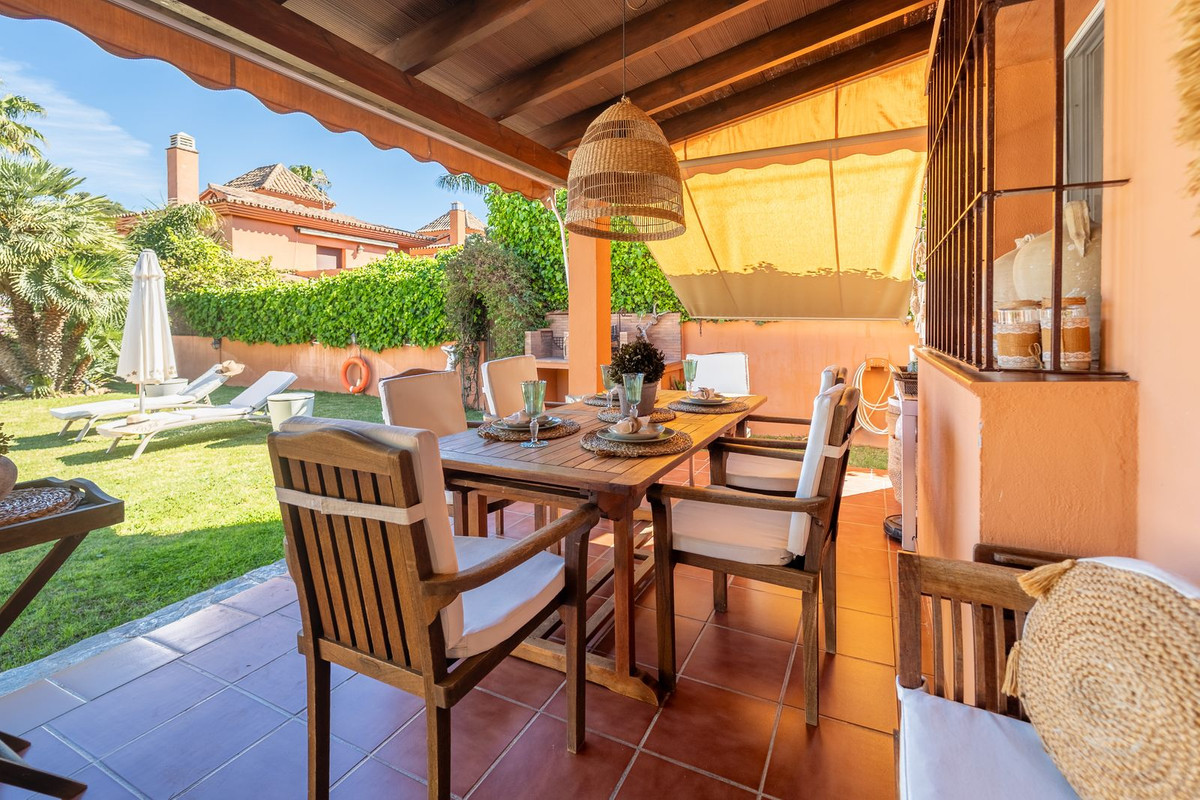 Villa for sale in Mijas