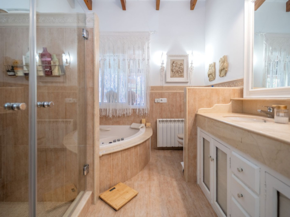 Villa for sale in Mijas