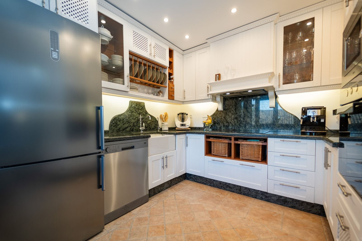 Villa for sale in Mijas