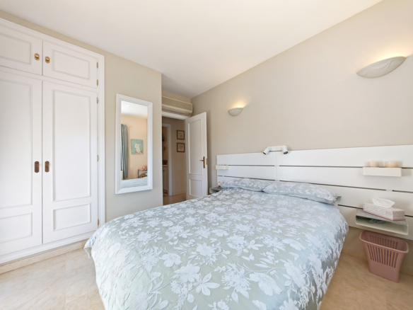 Villa for sale in Mijas