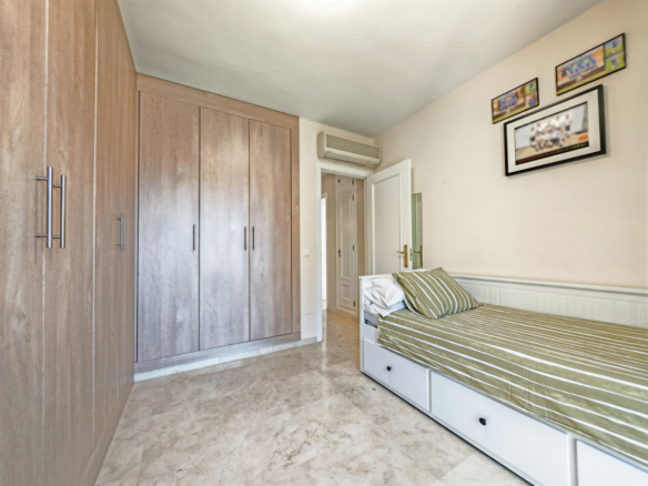 Villa for sale in Mijas