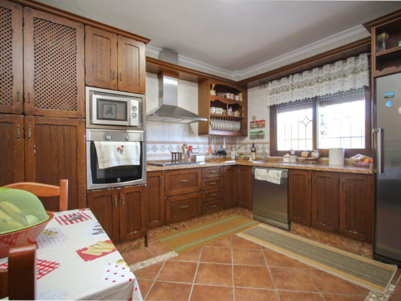 Villa for sale in Monda