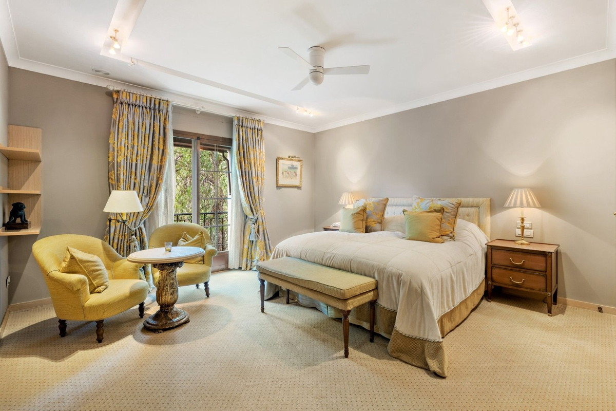 Villa for sale in Ojén