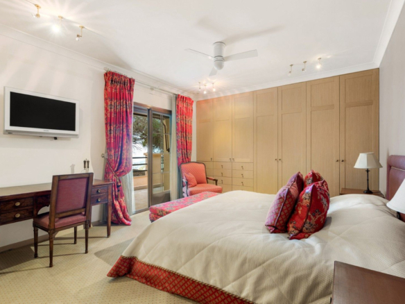 Villa for sale in Ojén