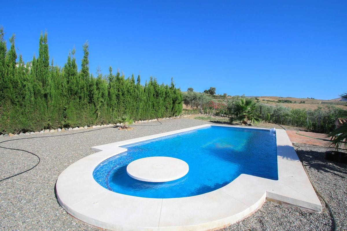 Villa for sale in Pizarra