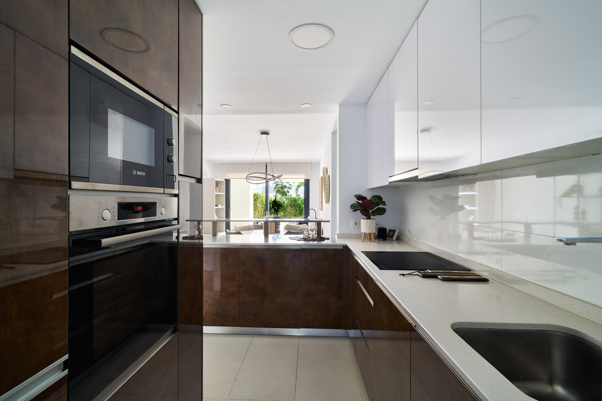 New Apartment for sale in Estepona