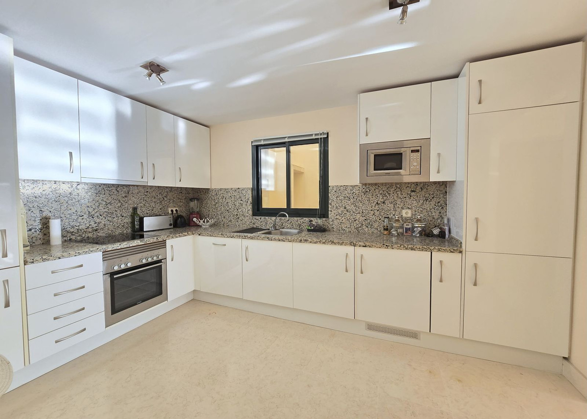 Apartment for sale in Benahavís