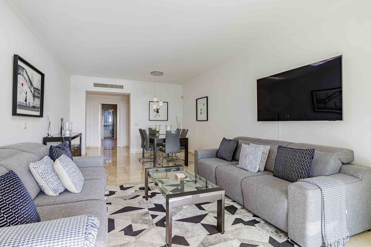 Apartment for sale in Benahavís