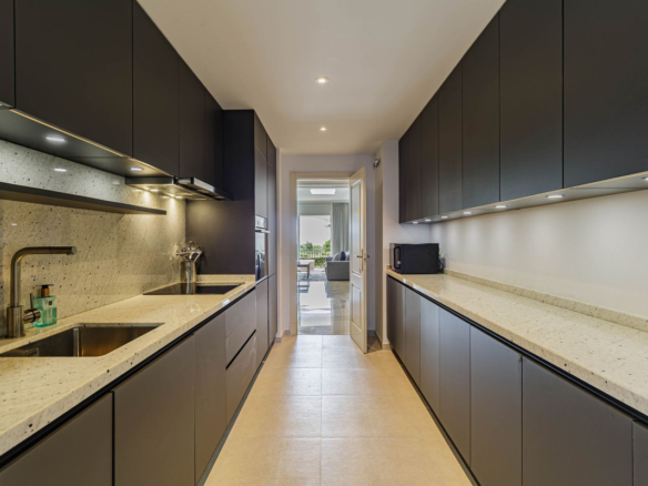 Apartment for sale in Benahavís