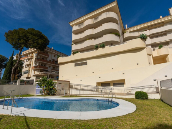 Apartment for sale in Benalmadena