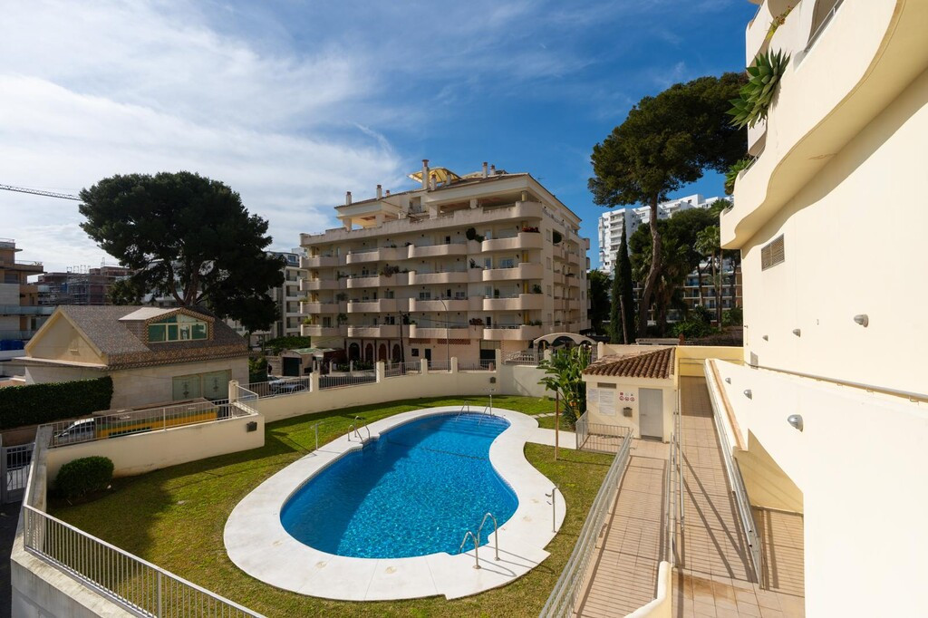 Apartment for sale in Benalmadena