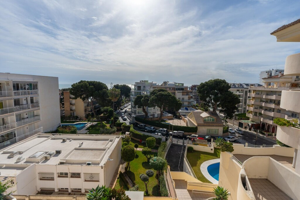 Apartment for sale in Benalmadena