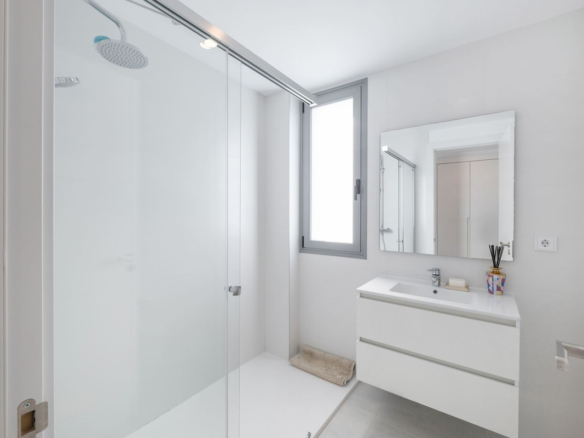 Apartment for sale in Estepona