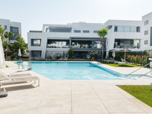 Apartment for sale in Estepona