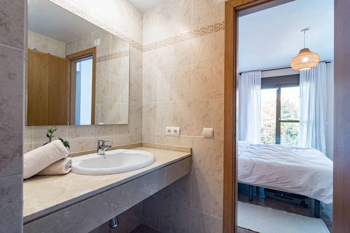 Apartment for sale in Estepona