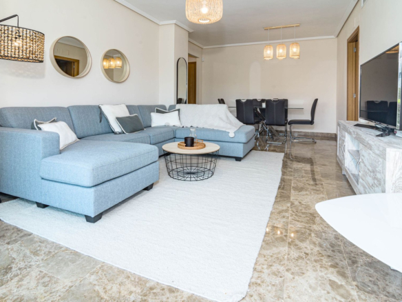 Apartment for sale in Estepona