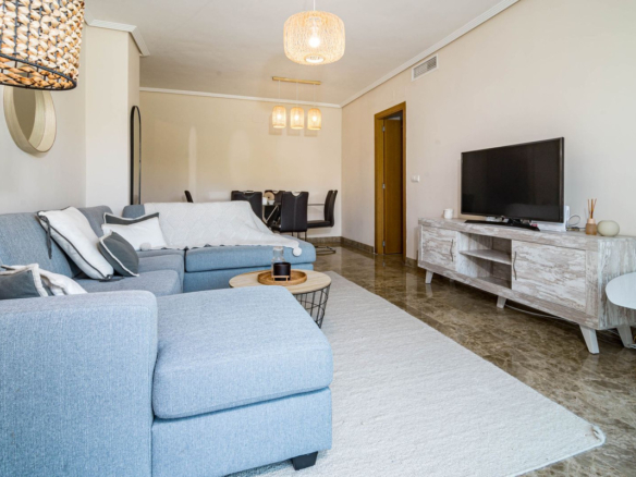 Apartment for sale in Estepona