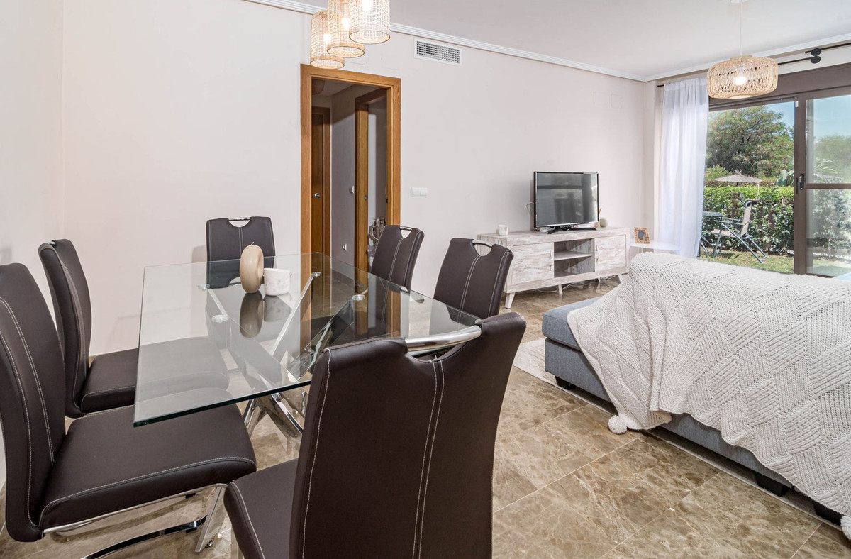 Apartment for sale in Estepona