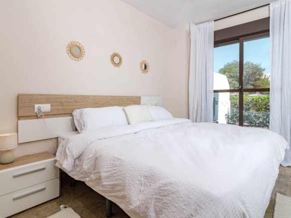 Apartment for sale in Estepona