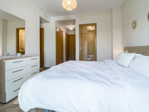 Apartment for sale in Estepona