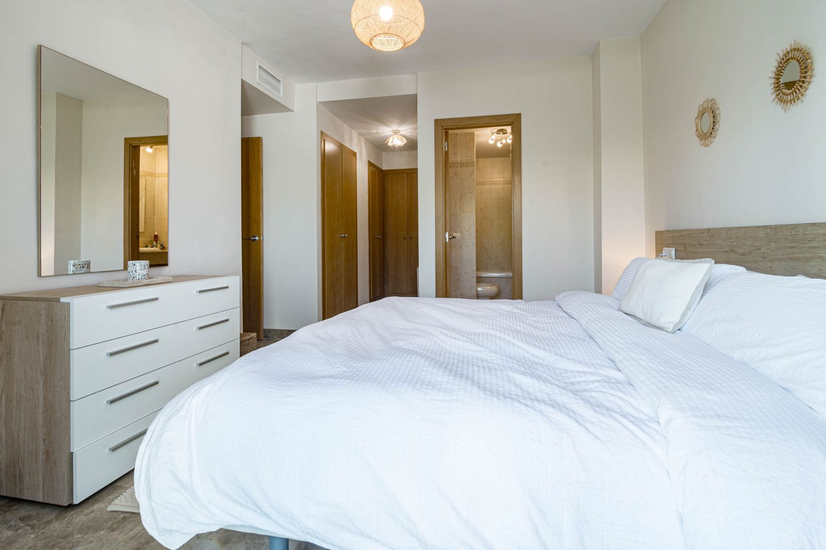 Apartment for sale in Estepona