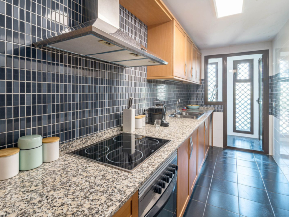 Apartment for sale in Estepona