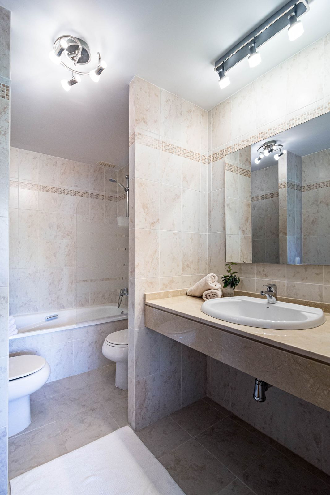 Apartment for sale in Estepona