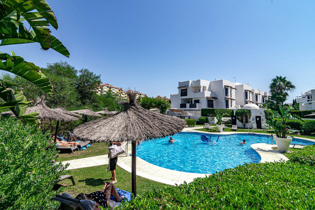 Apartment for sale in Estepona