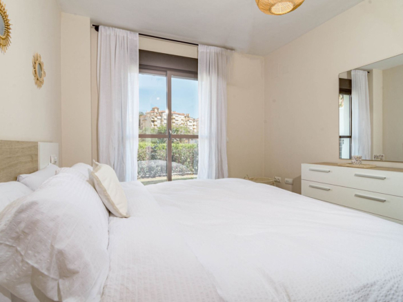 Apartment for sale in Estepona