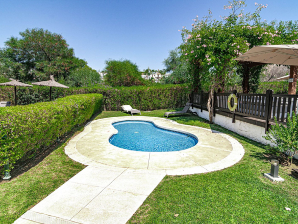 Apartment for sale in Estepona