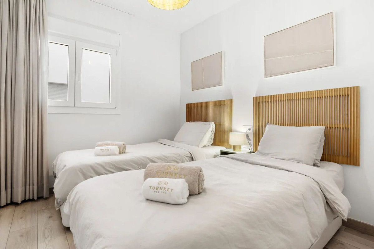 Apartment for sale in Estepona