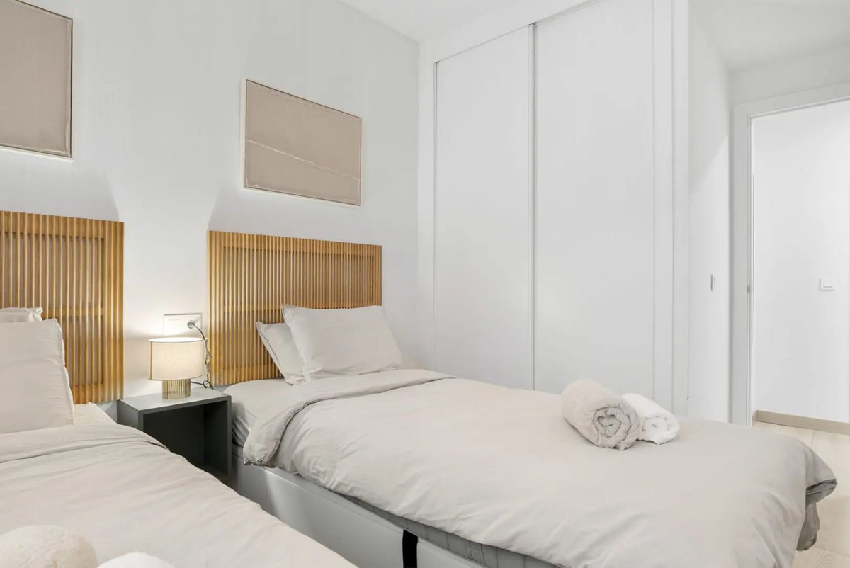Apartment for sale in Estepona