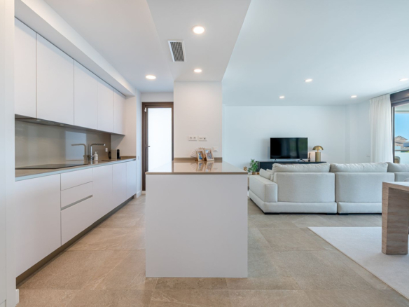 Apartment for sale in Estepona