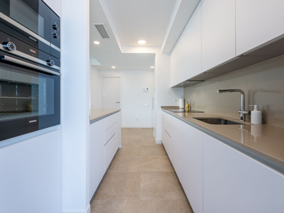 Apartment for sale in Estepona