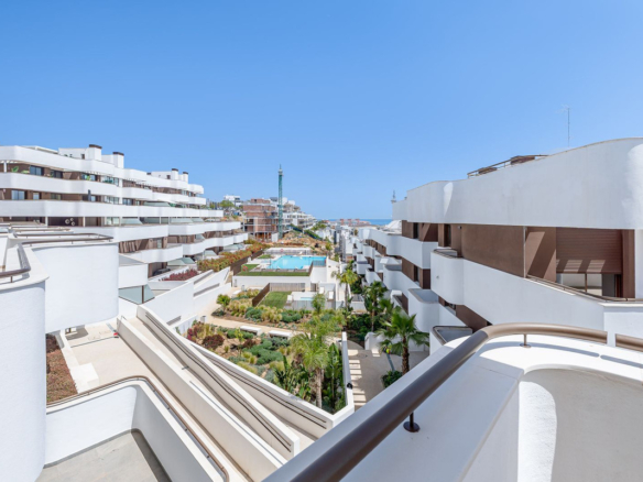 Apartment for sale in Estepona