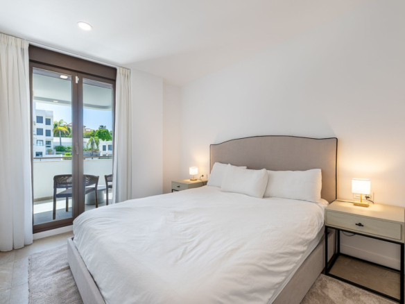 Apartment for sale in Estepona