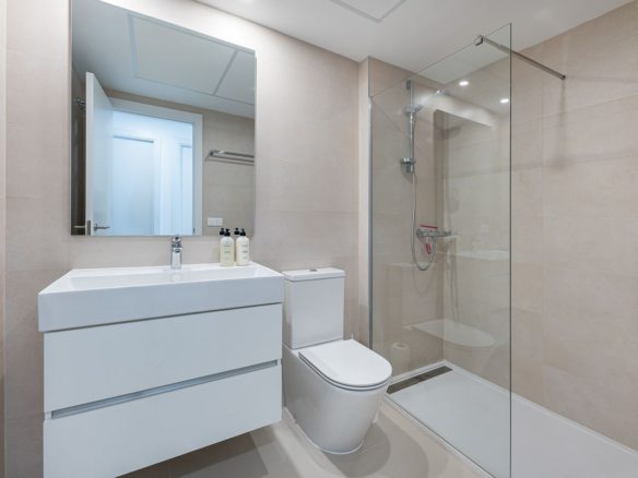 Apartment for sale in Estepona