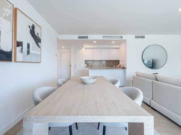 Apartment for sale in Estepona