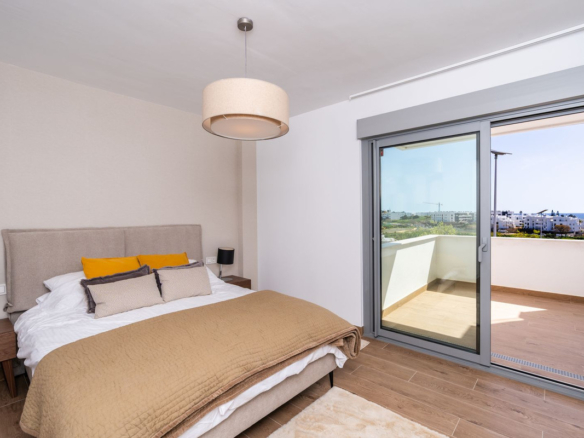 Apartment for sale in Estepona