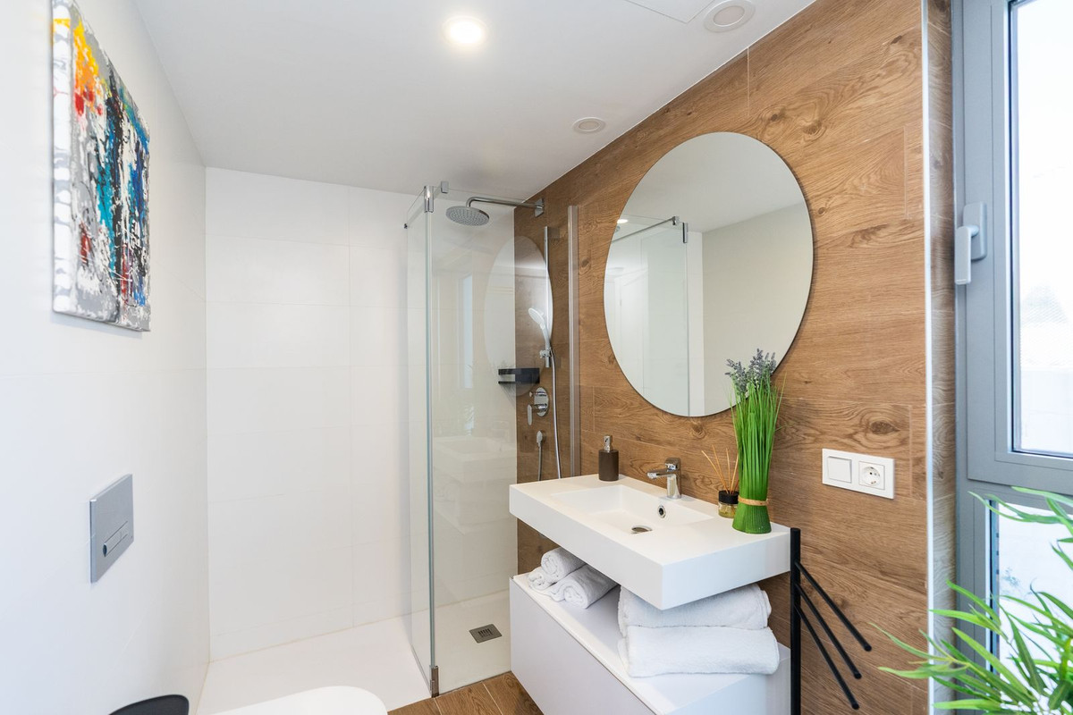 Apartment for sale in Estepona