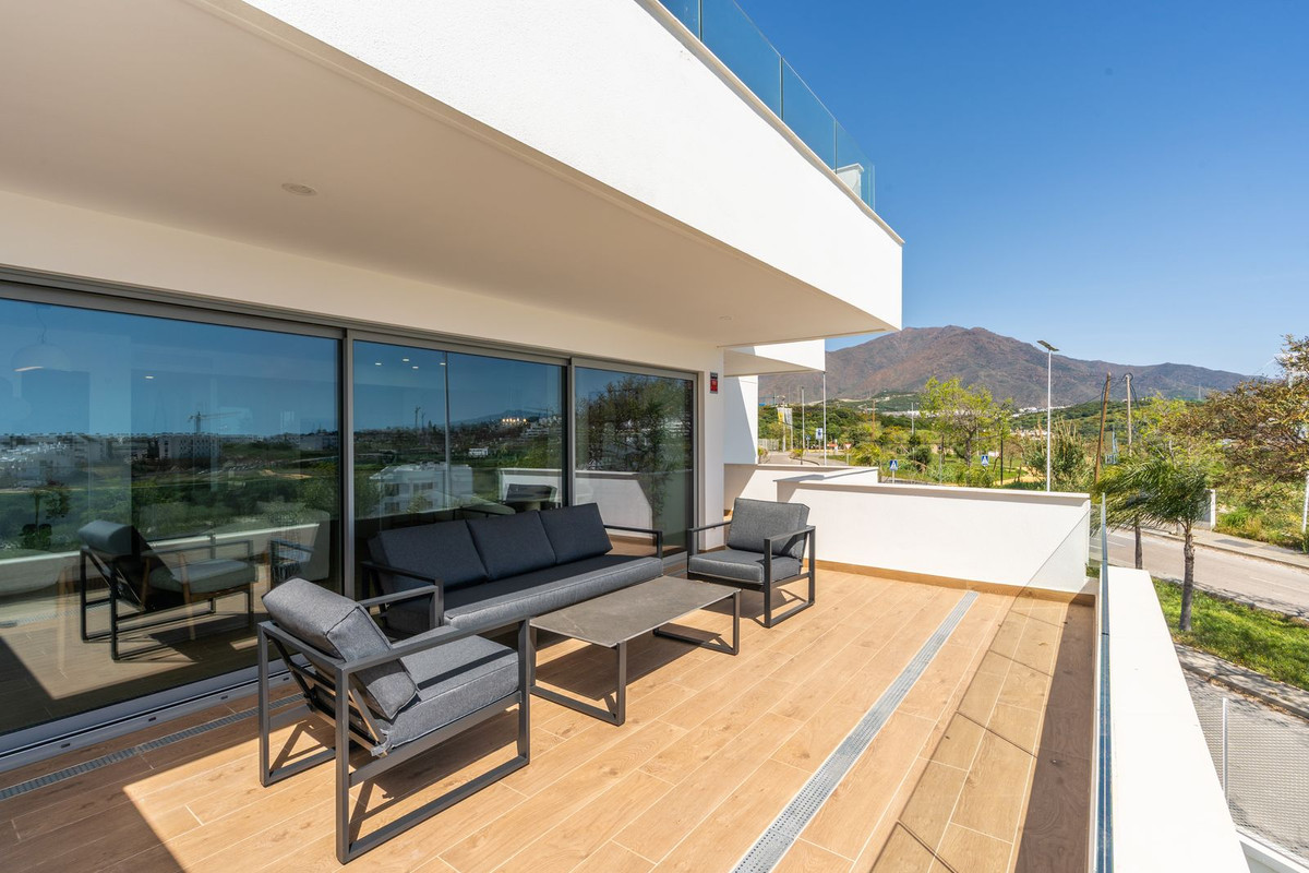 Apartment for sale in Estepona