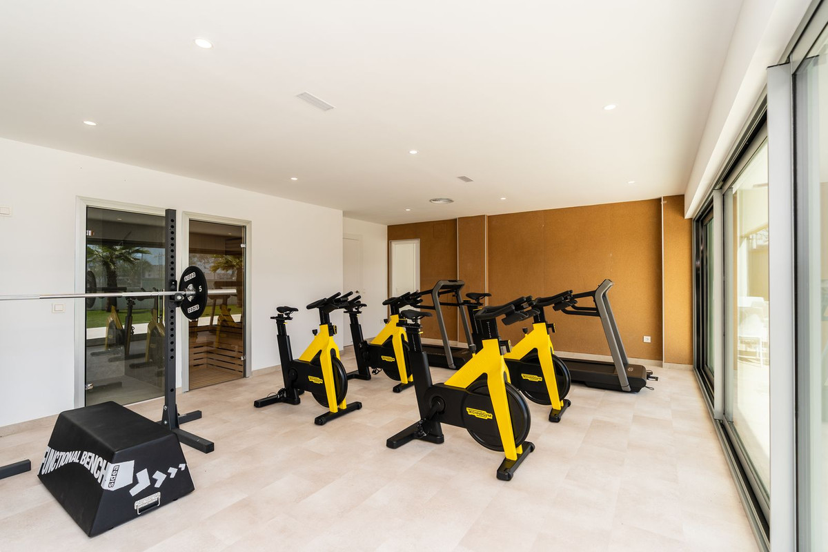 Apartment for sale in Estepona